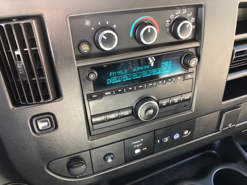2019 Chevrolet Express Image 26