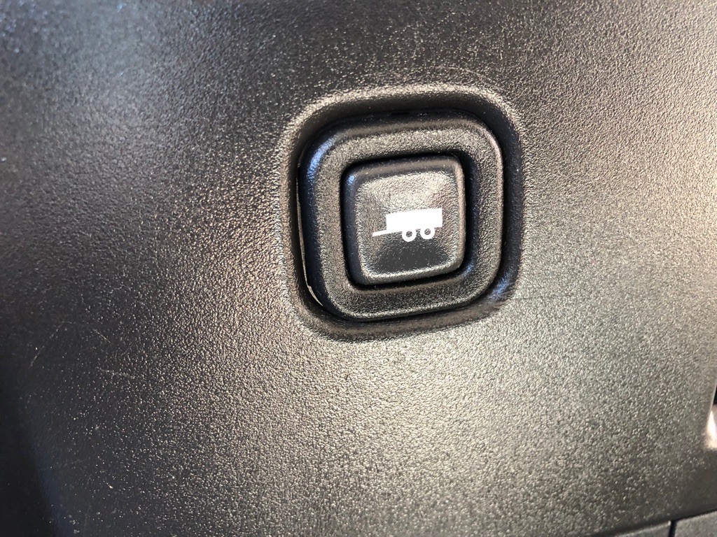 2019 Chevrolet Express Image 29