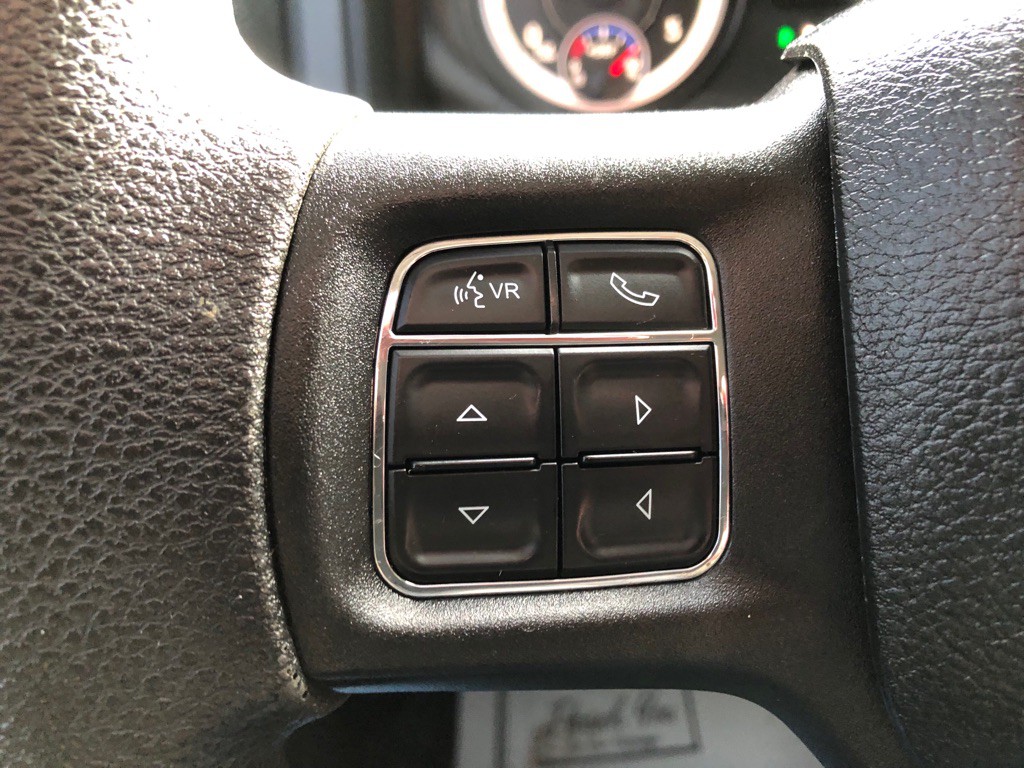 2015 RAM 3500 Image 31