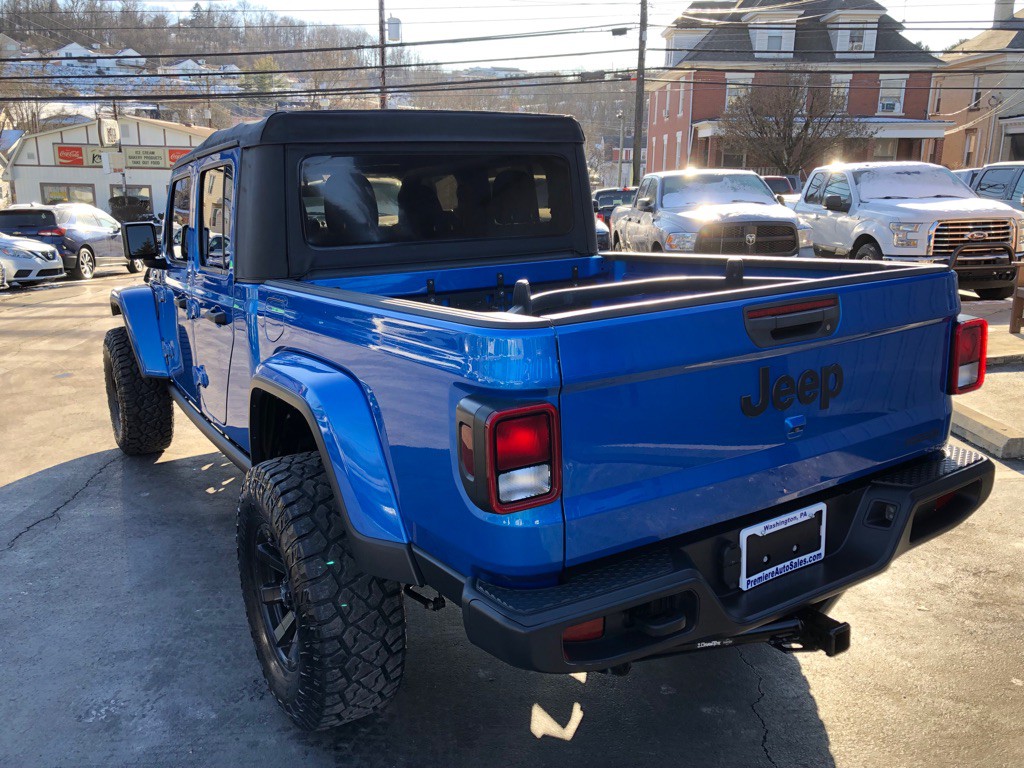 2021 Jeep Gladiator Image 3