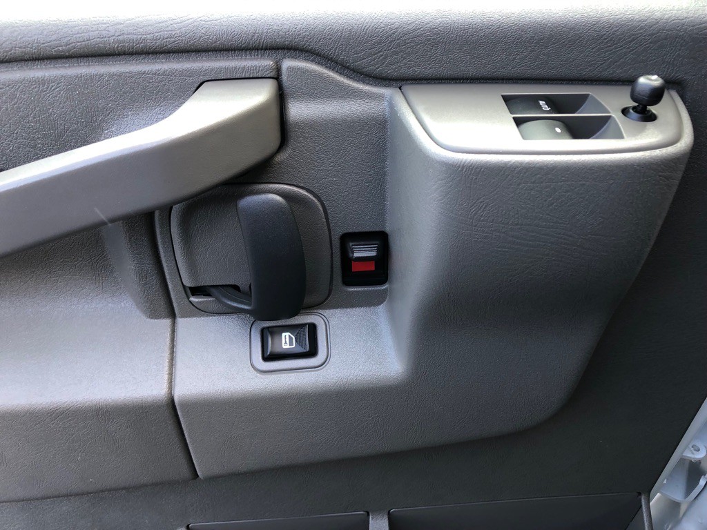 2024 Chevrolet Express Image 16