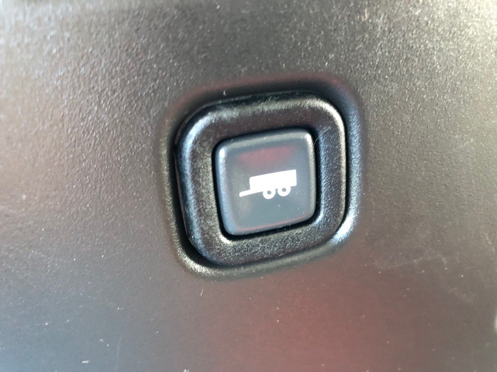 2024 Chevrolet Express Image 25