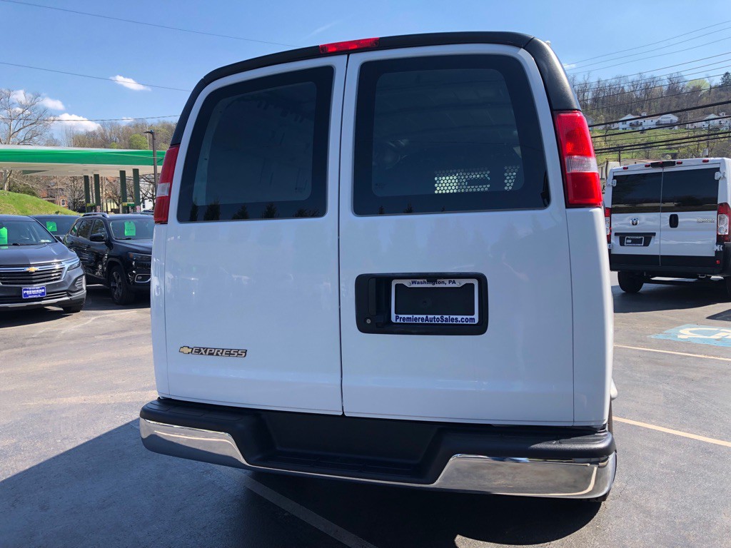 2024 Chevrolet Express Image 4