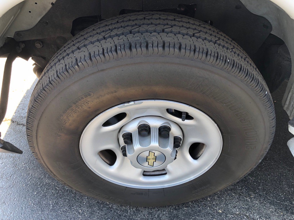 2024 Chevrolet Express Image 10