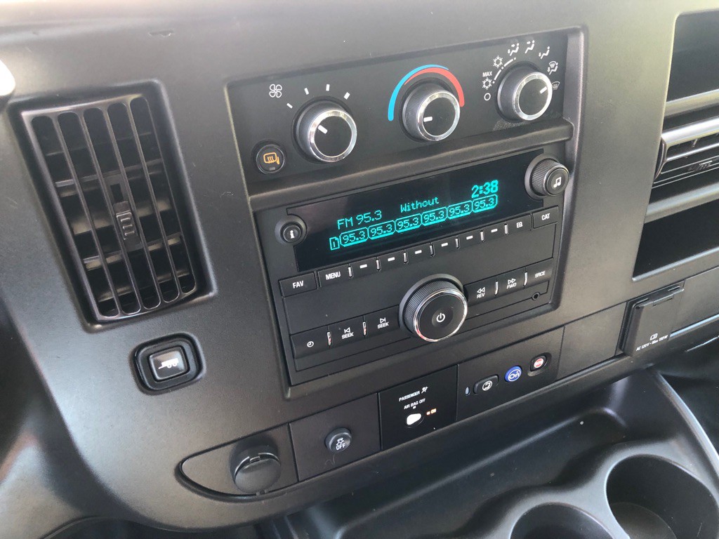 2024 Chevrolet Express Image 23