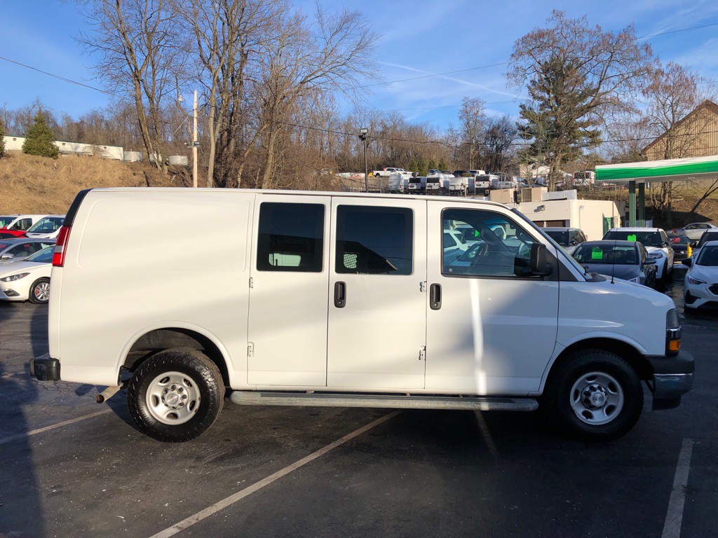 2019 Chevrolet Express Image 6