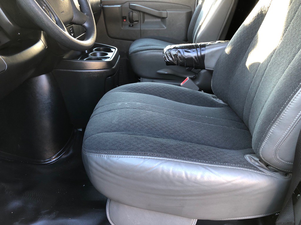 2019 Chevrolet Express Image 17