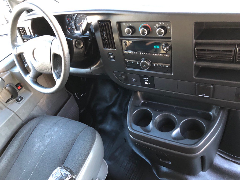 2019 Chevrolet Express Image 24