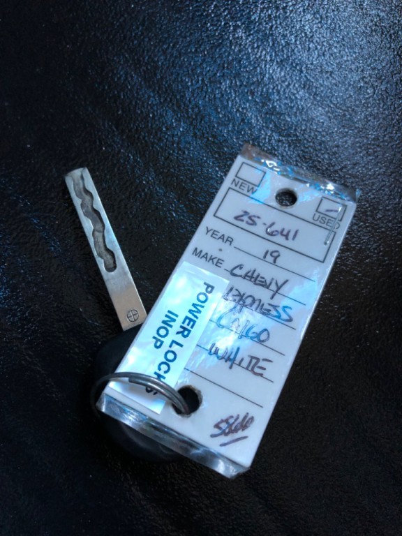 2019 Chevrolet Express Image 32