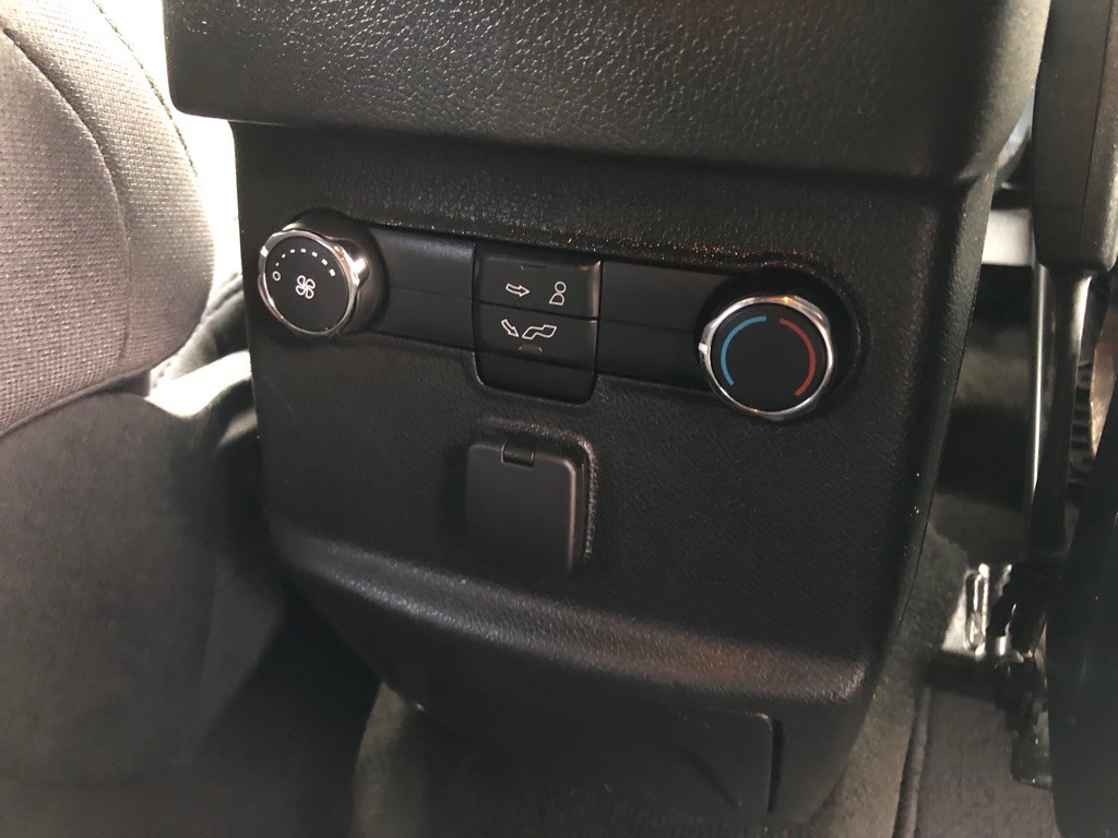 2018 Ford Explorer Image 25