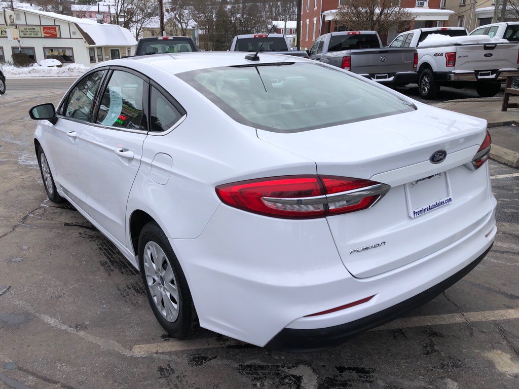 2019 Ford Fusion Image 3