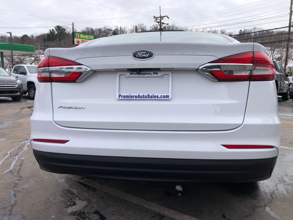 2019 Ford Fusion Image 4