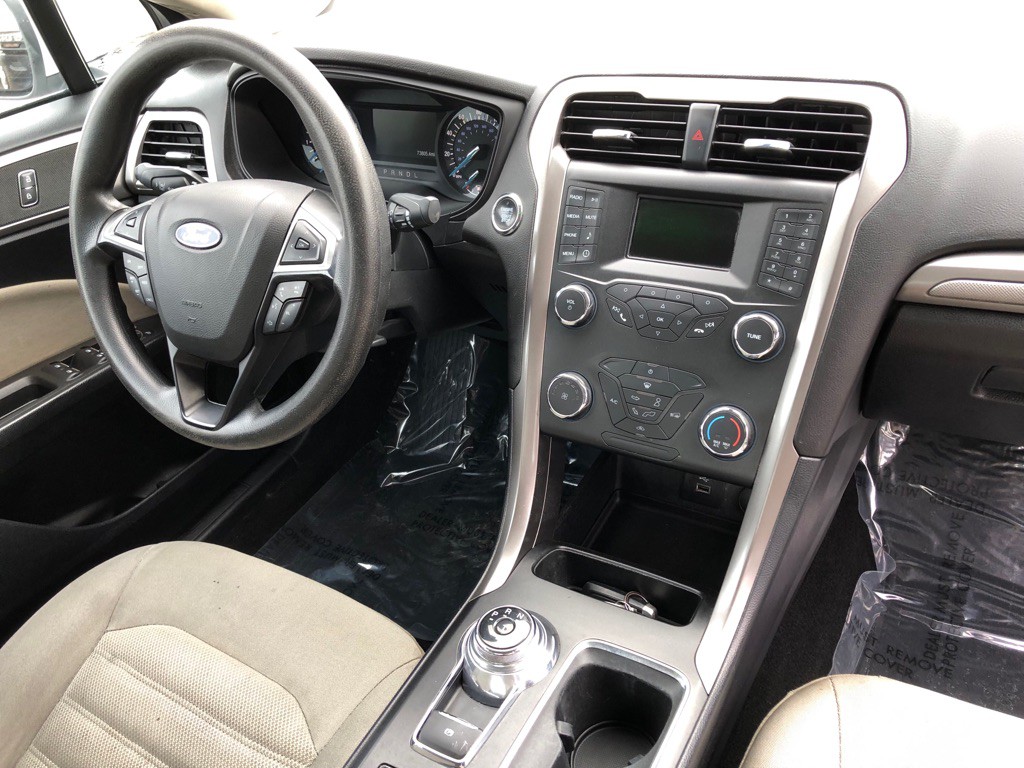 2019 Ford Fusion Image 23