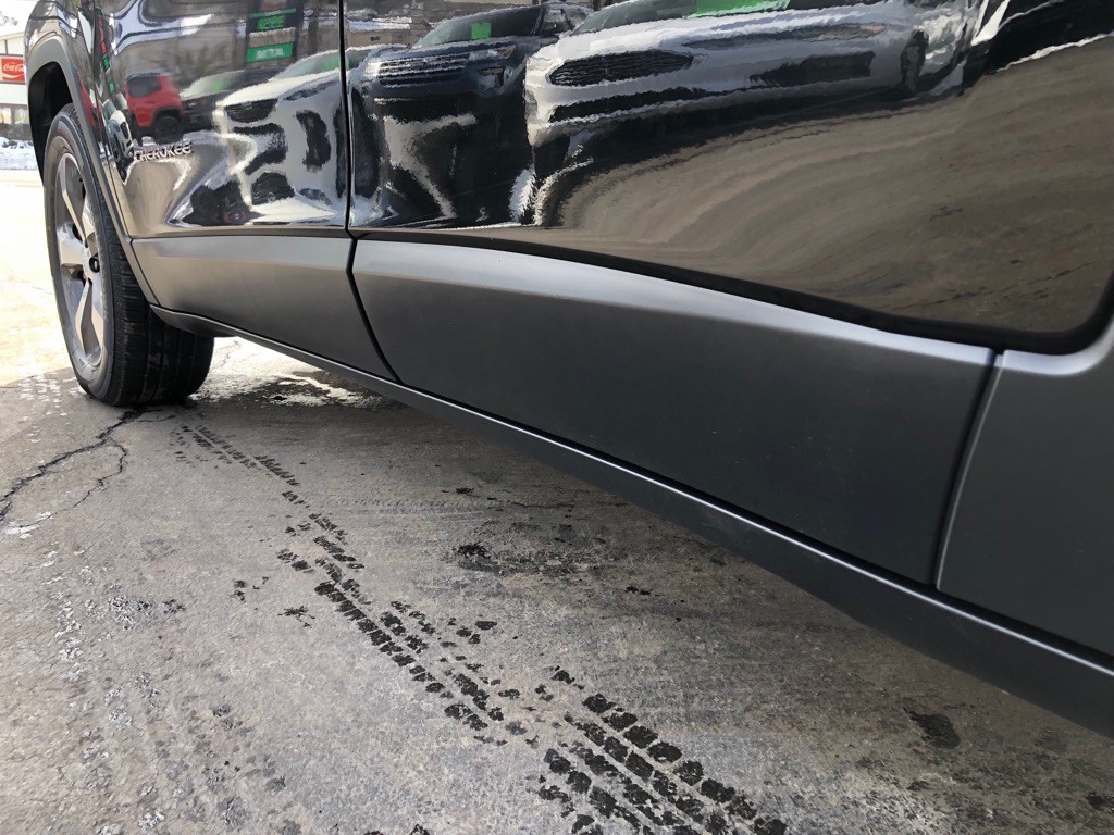 2019 Jeep Cherokee Image 12