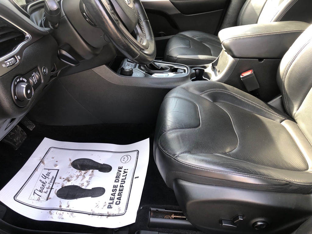 2019 Jeep Cherokee Image 18