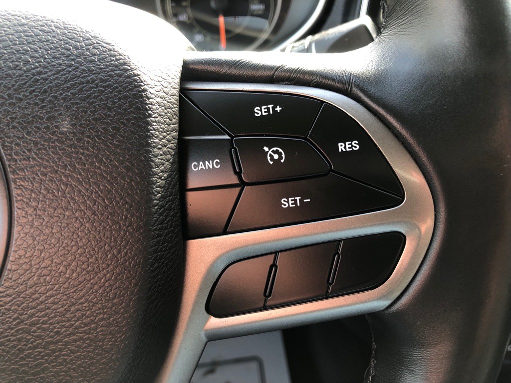 2019 Jeep Cherokee Image 37