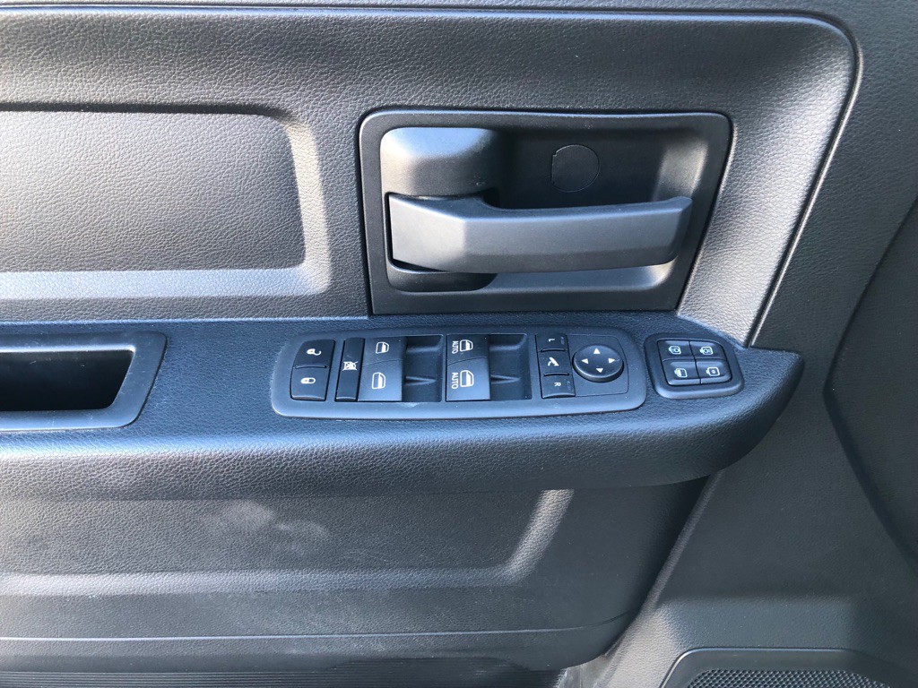 2023 RAM 2500 Image 17