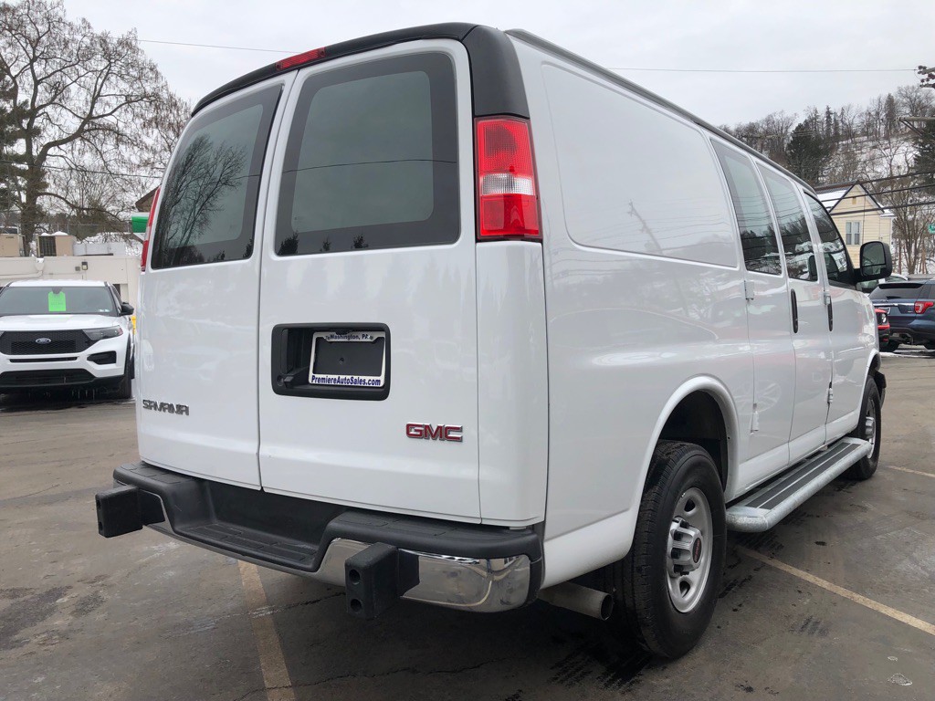 2024 GMC Savana Image 5