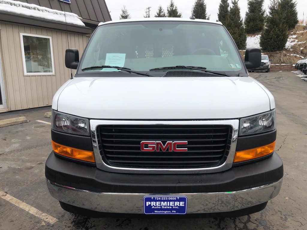 2024 GMC Savana Image 7