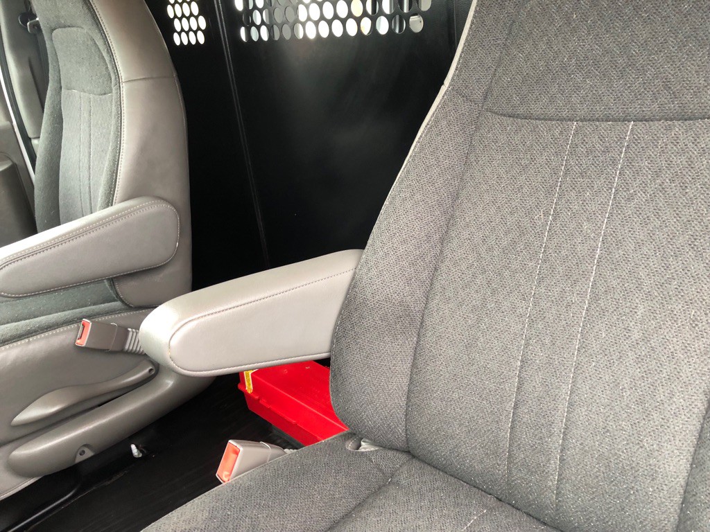 2024 GMC Savana Image 18