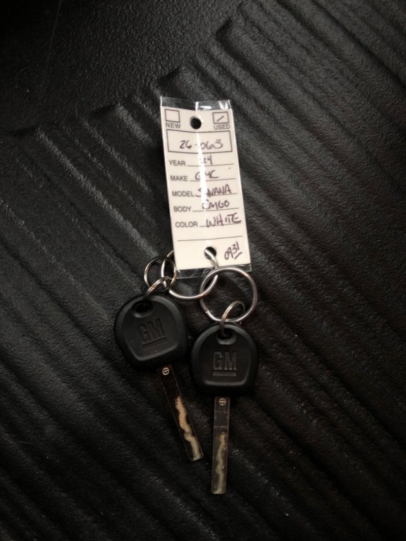 2024 GMC Savana Image 33