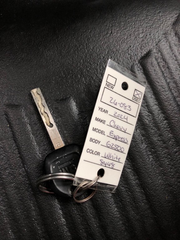 2024 Chevrolet Express Image 33