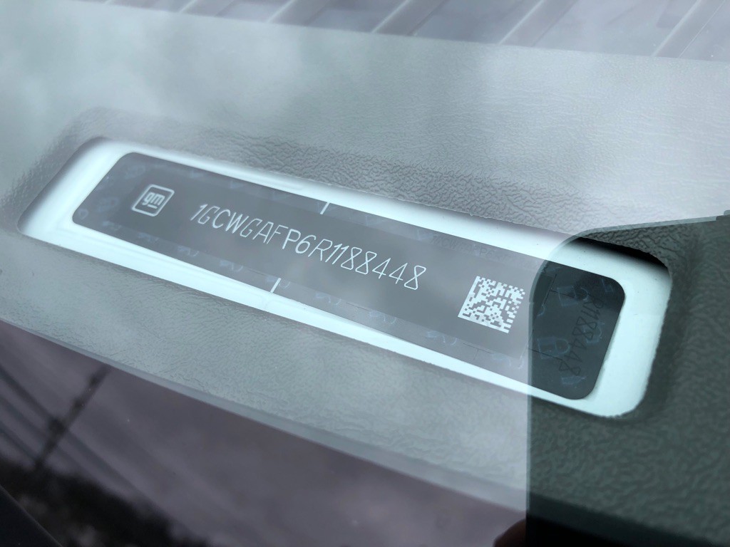 2024 Chevrolet Express Image 34