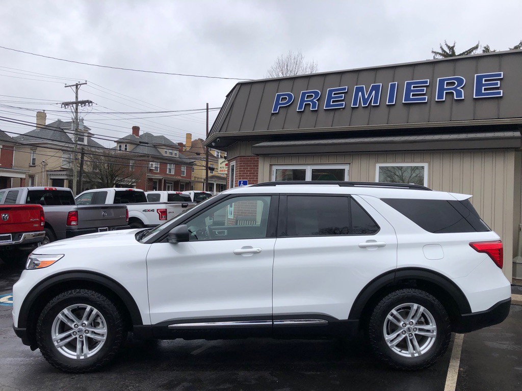 2020 Ford Explorer Image 2