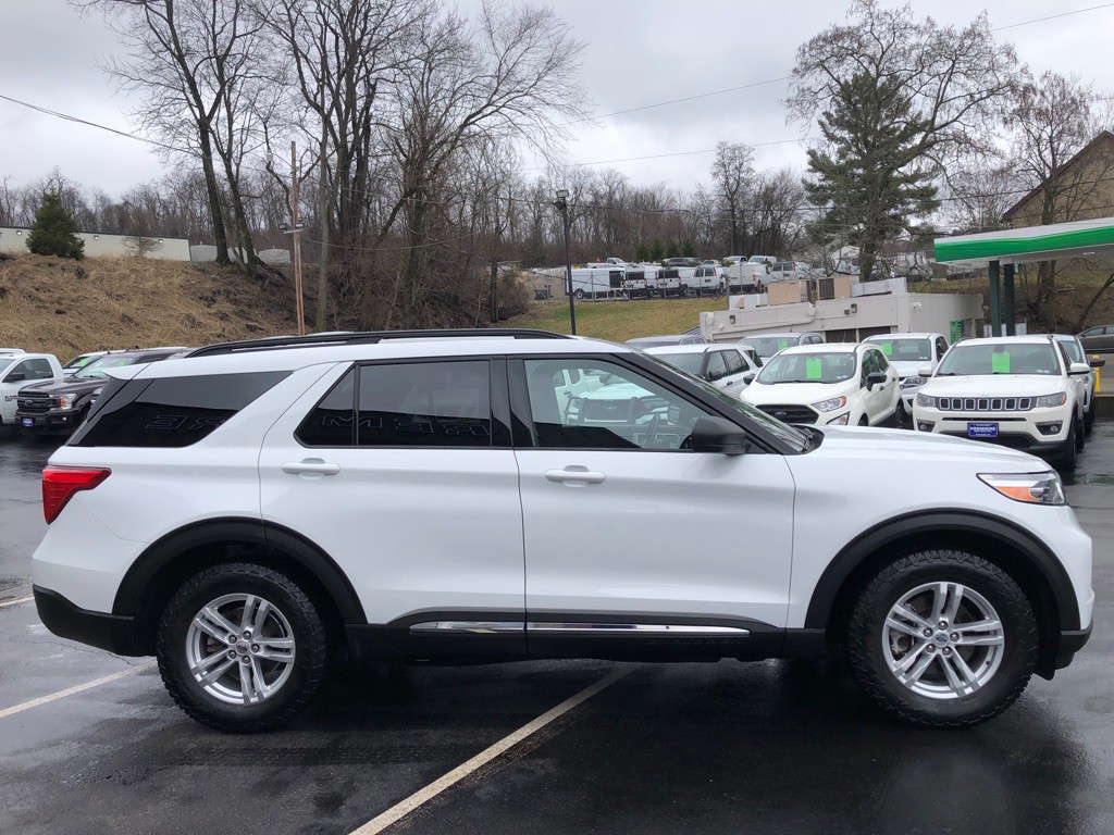 2020 Ford Explorer Image 6