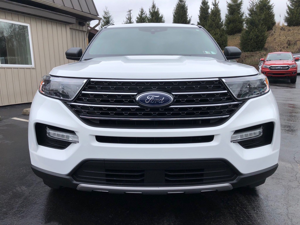 2020 Ford Explorer Image 8