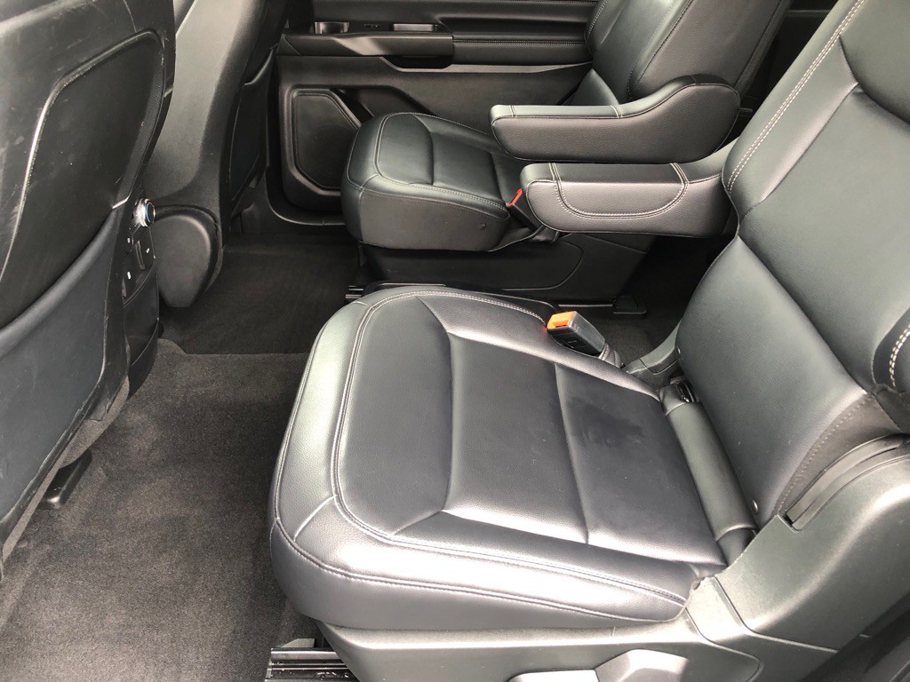 2020 Ford Explorer Image 21