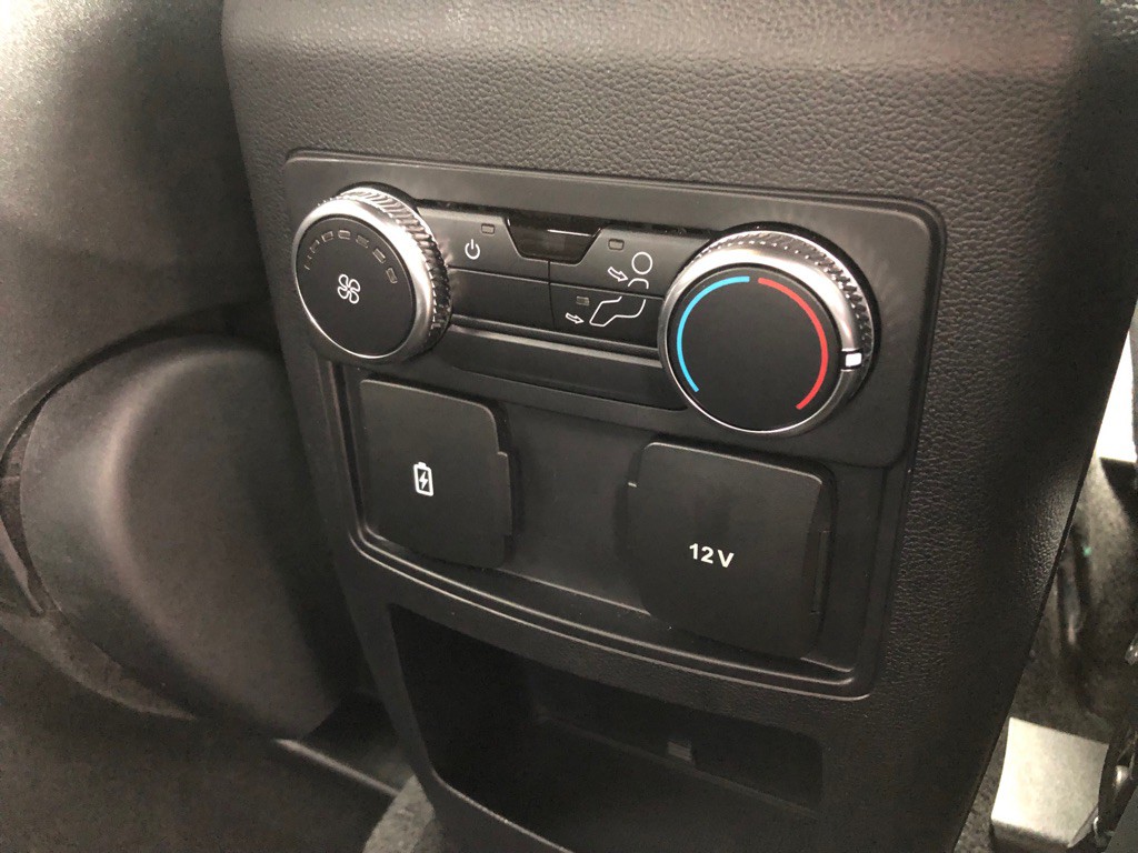 2020 Ford Explorer Image 26