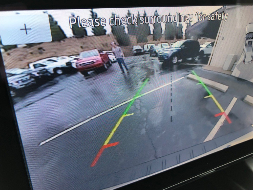 2020 Ford Explorer Image 32