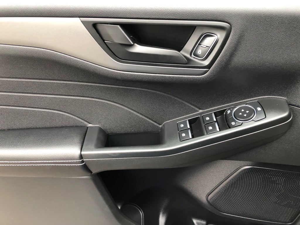 2023 Ford Escape Image 17