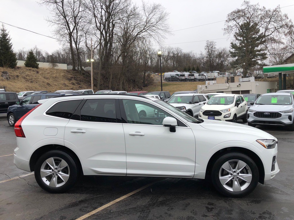 2022 Volvo XC60 Image 6