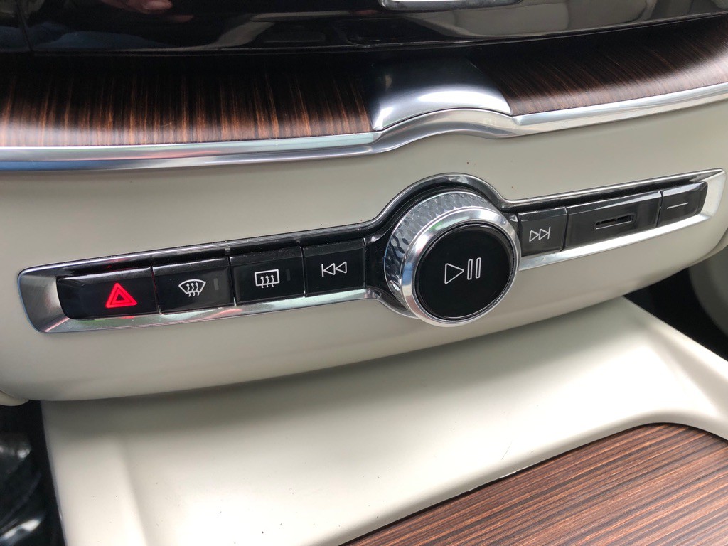 2022 Volvo XC60 Image 29