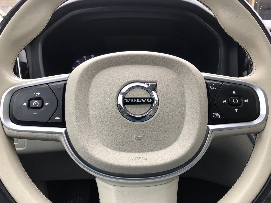 2022 Volvo XC60 Image 31