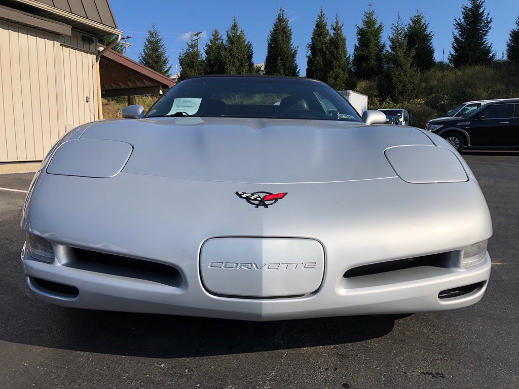 2000 Chevrolet Corvette Image 8