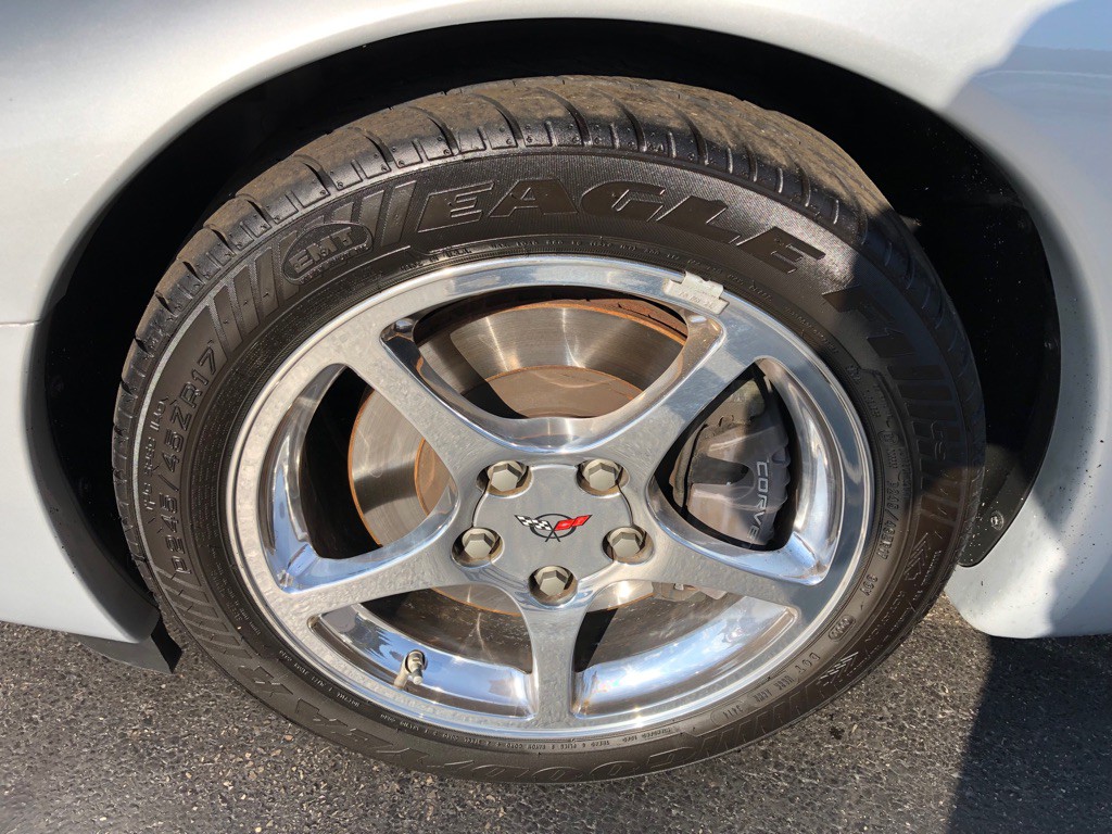 2000 Chevrolet Corvette Image 10