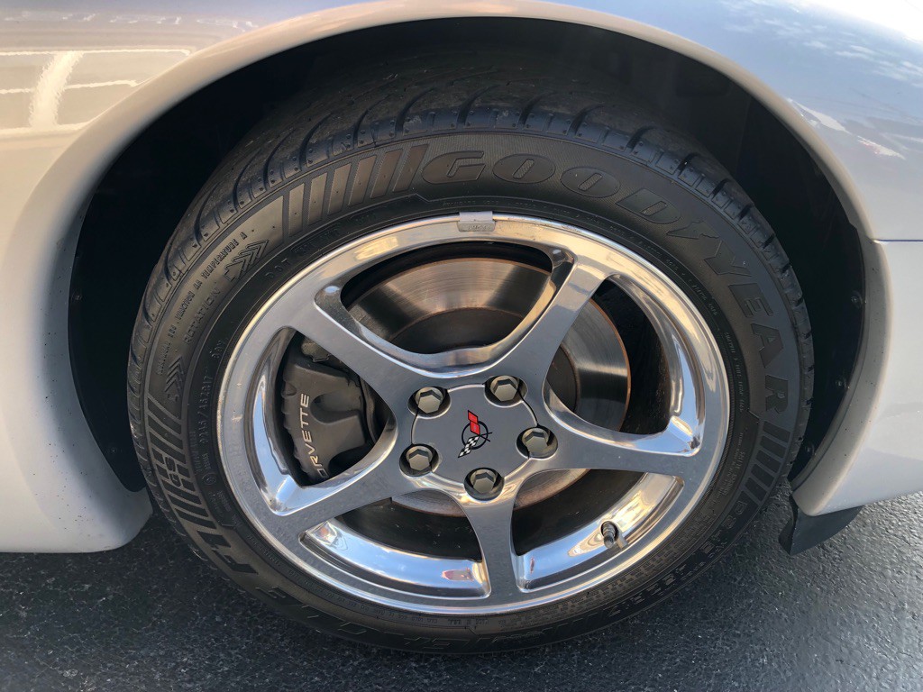 2000 Chevrolet Corvette Image 13