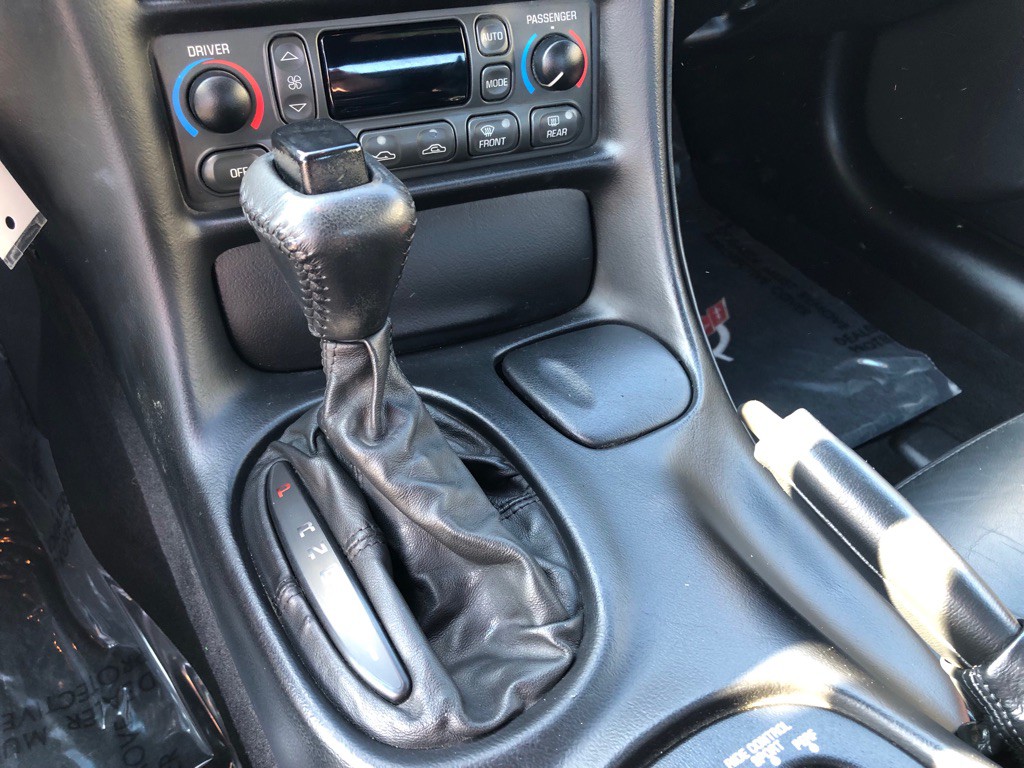 2000 Chevrolet Corvette Image 28