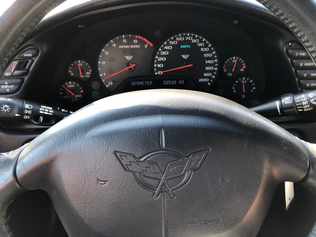 2000 Chevrolet Corvette Image 32