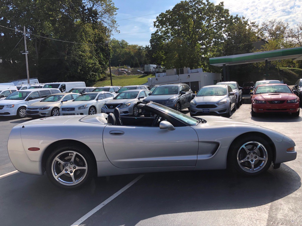 2000 Chevrolet Corvette Image 45