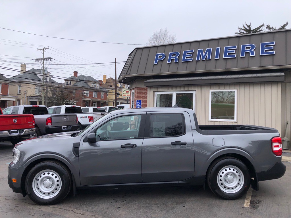 2022 Ford Maverick Image 2