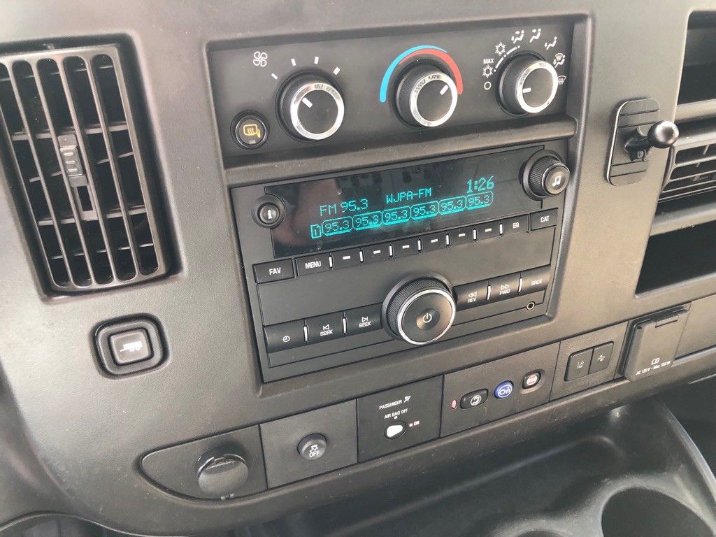 2020 Chevrolet Express Image 26