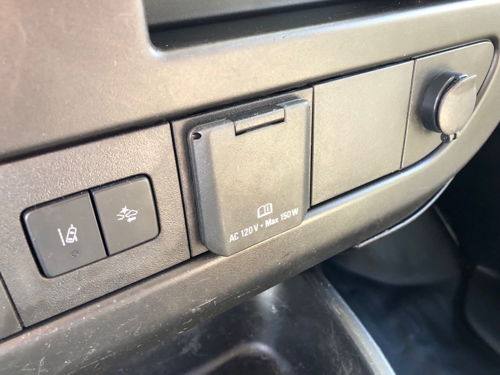 2020 Chevrolet Express Image 27