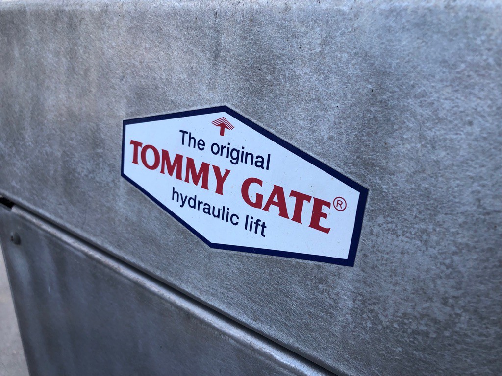 2020 Chevrolet Express Image 38