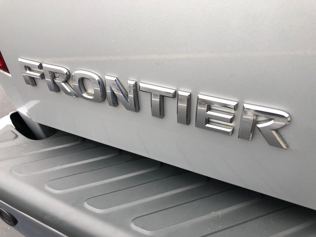 2019 Nissan Frontier Image 17