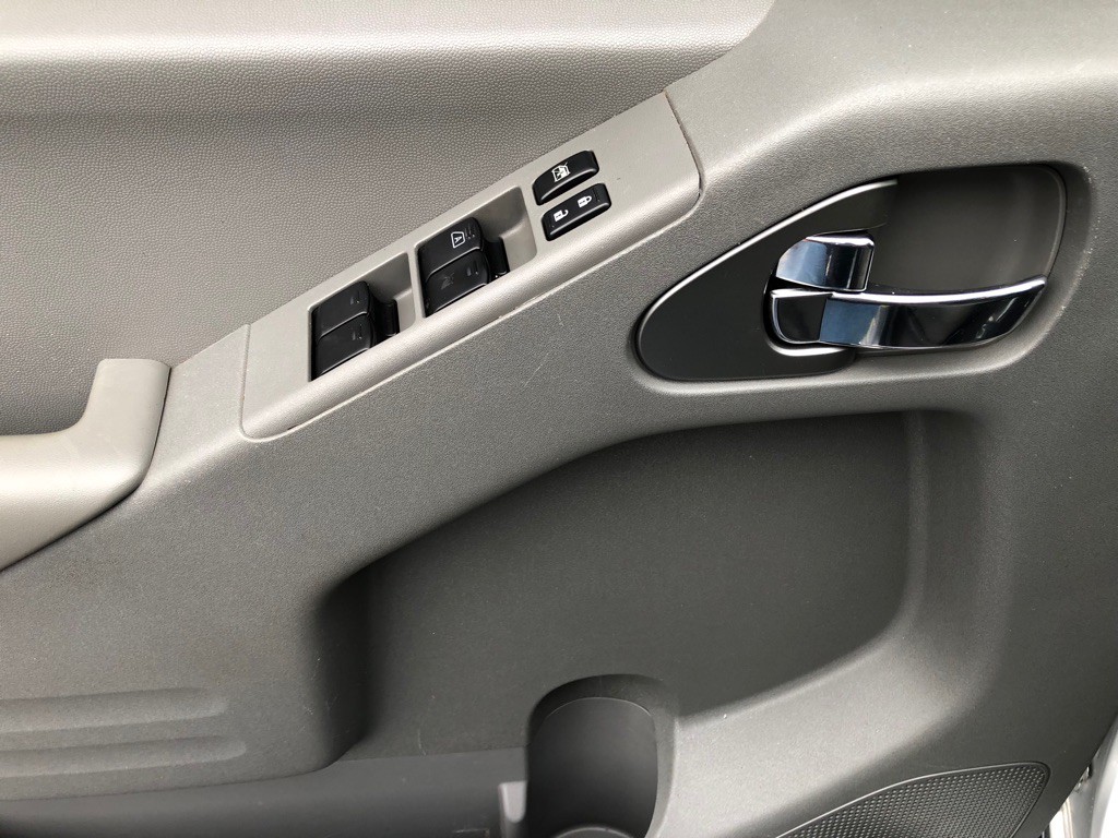 2019 Nissan Frontier Image 19