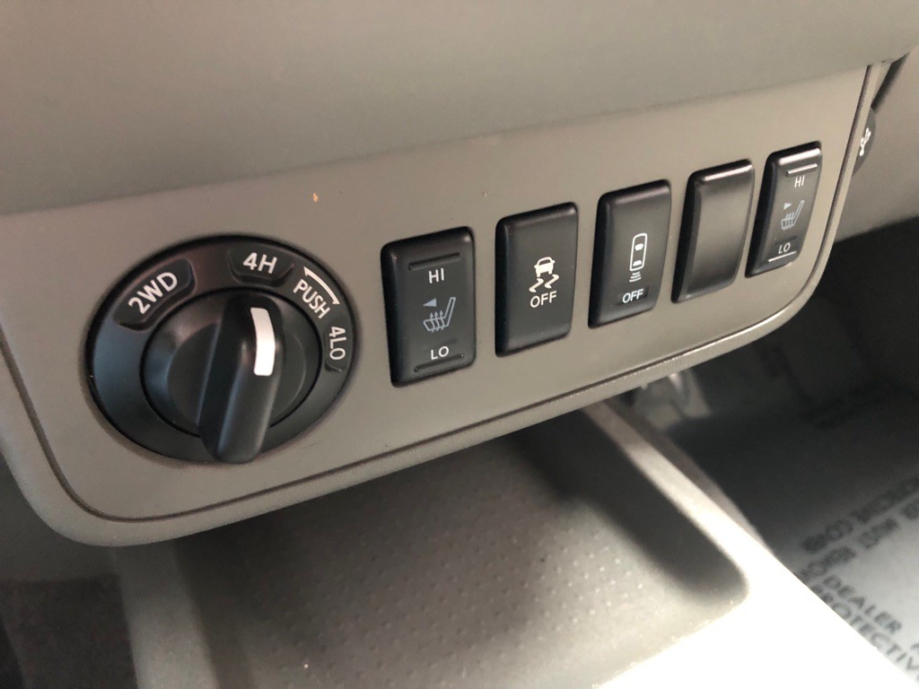 2019 Nissan Frontier Image 28